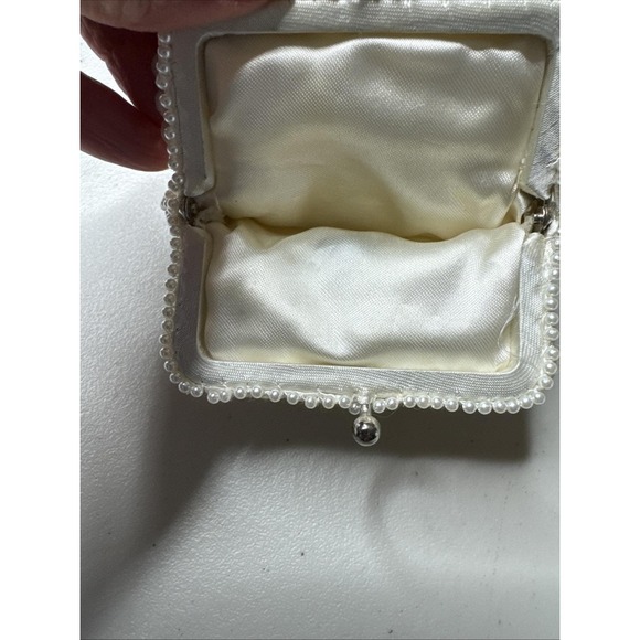 Vintage Coin Purse White Satin with Beads and Sequins Wedding Formal - Picture 7 of 9